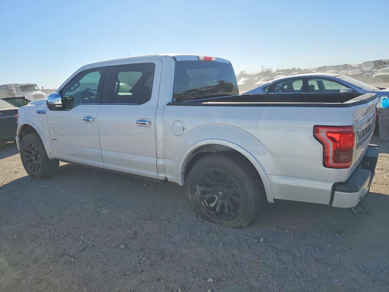 2017 FORD F150 SUPERCREW photo 2