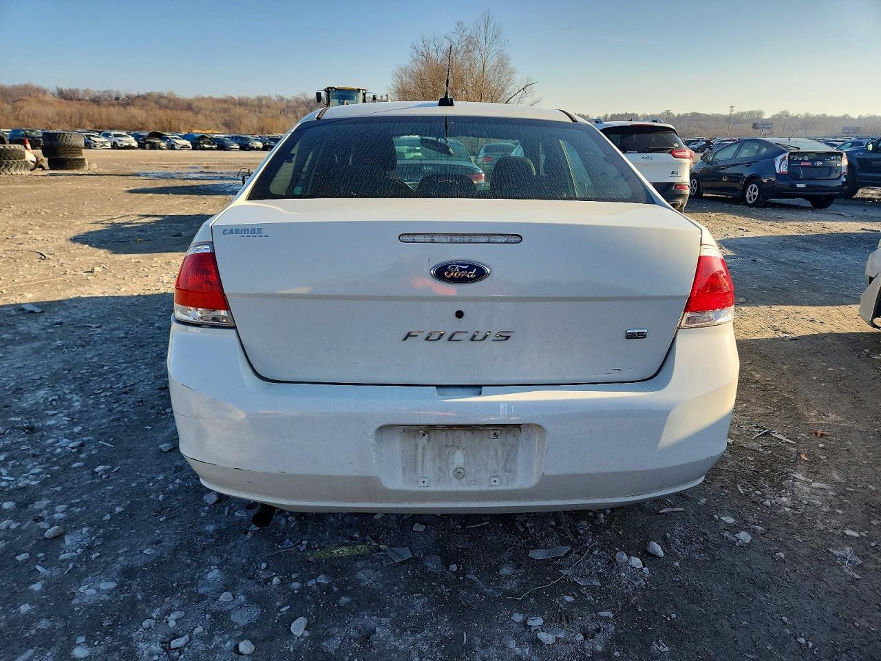 2009 FORD FOCUS SE photo 6