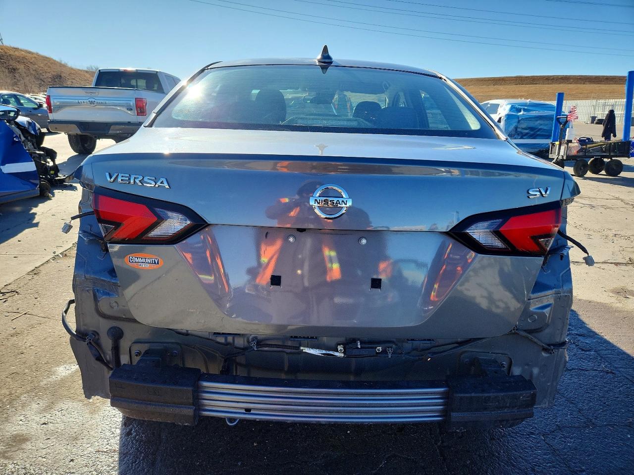 2021 NISSAN VERSA SV photo 6