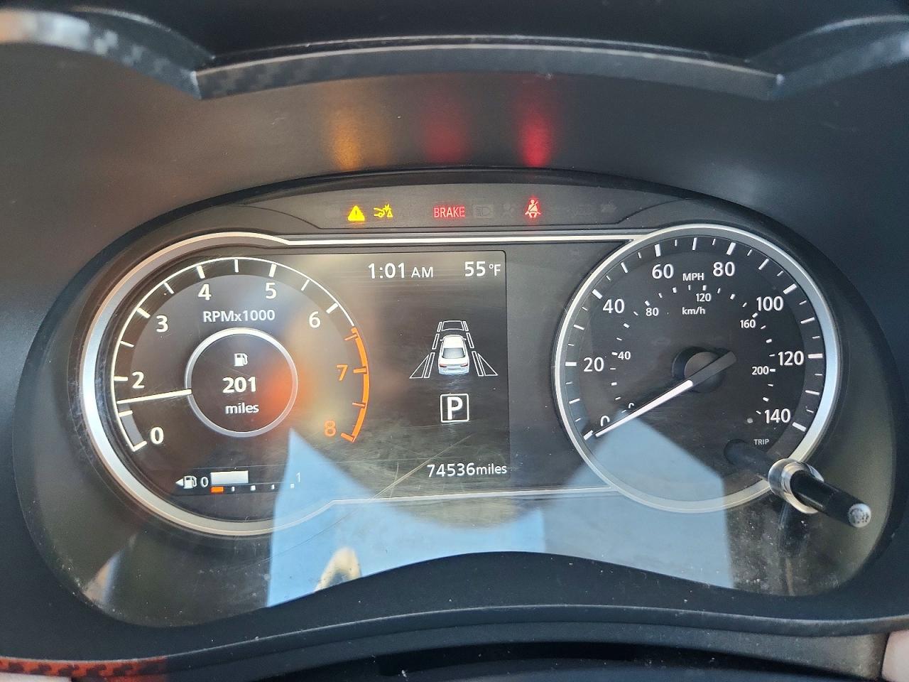 2021 NISSAN VERSA SV photo 9