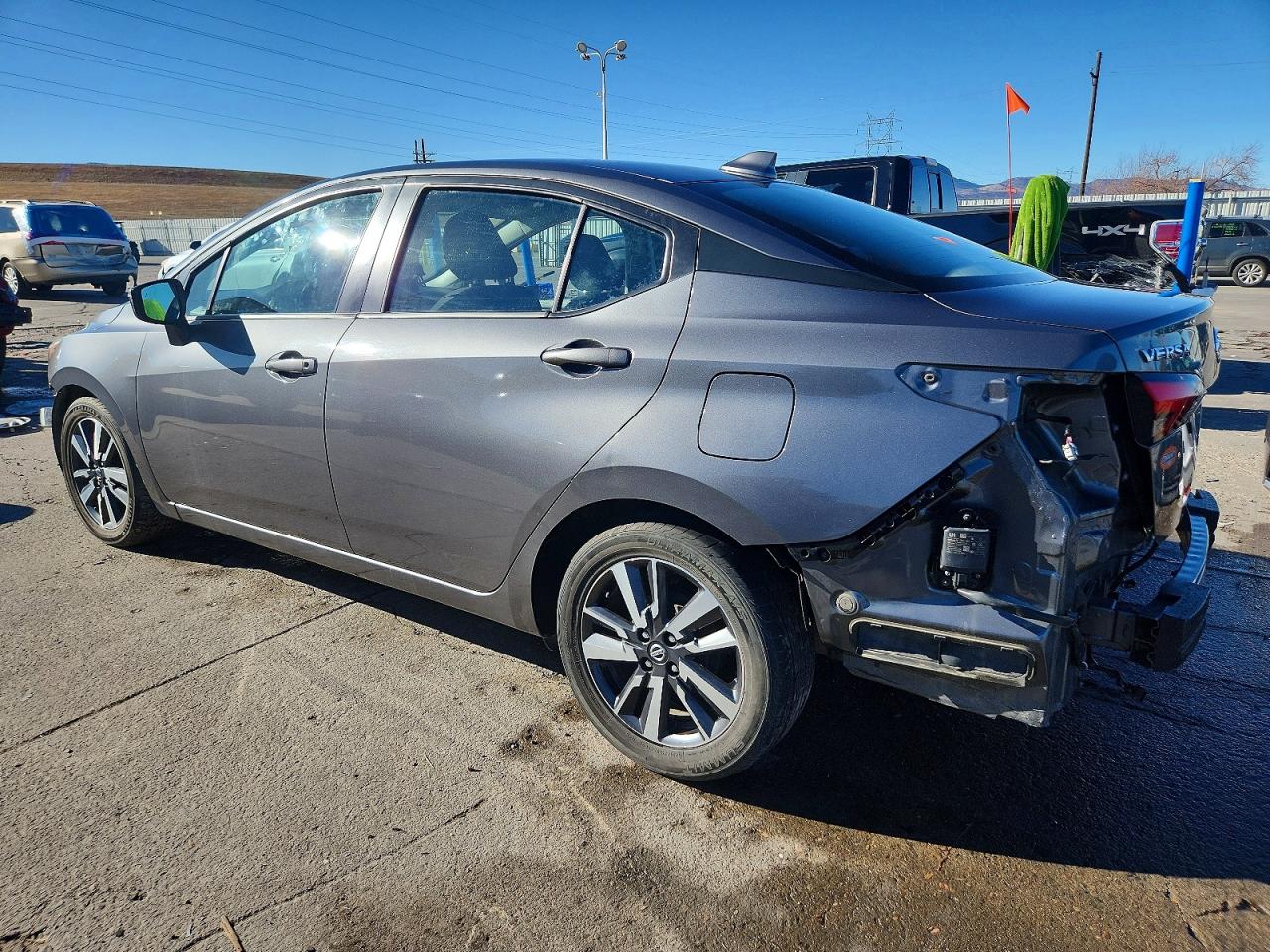 2021 NISSAN VERSA SV photo 2
