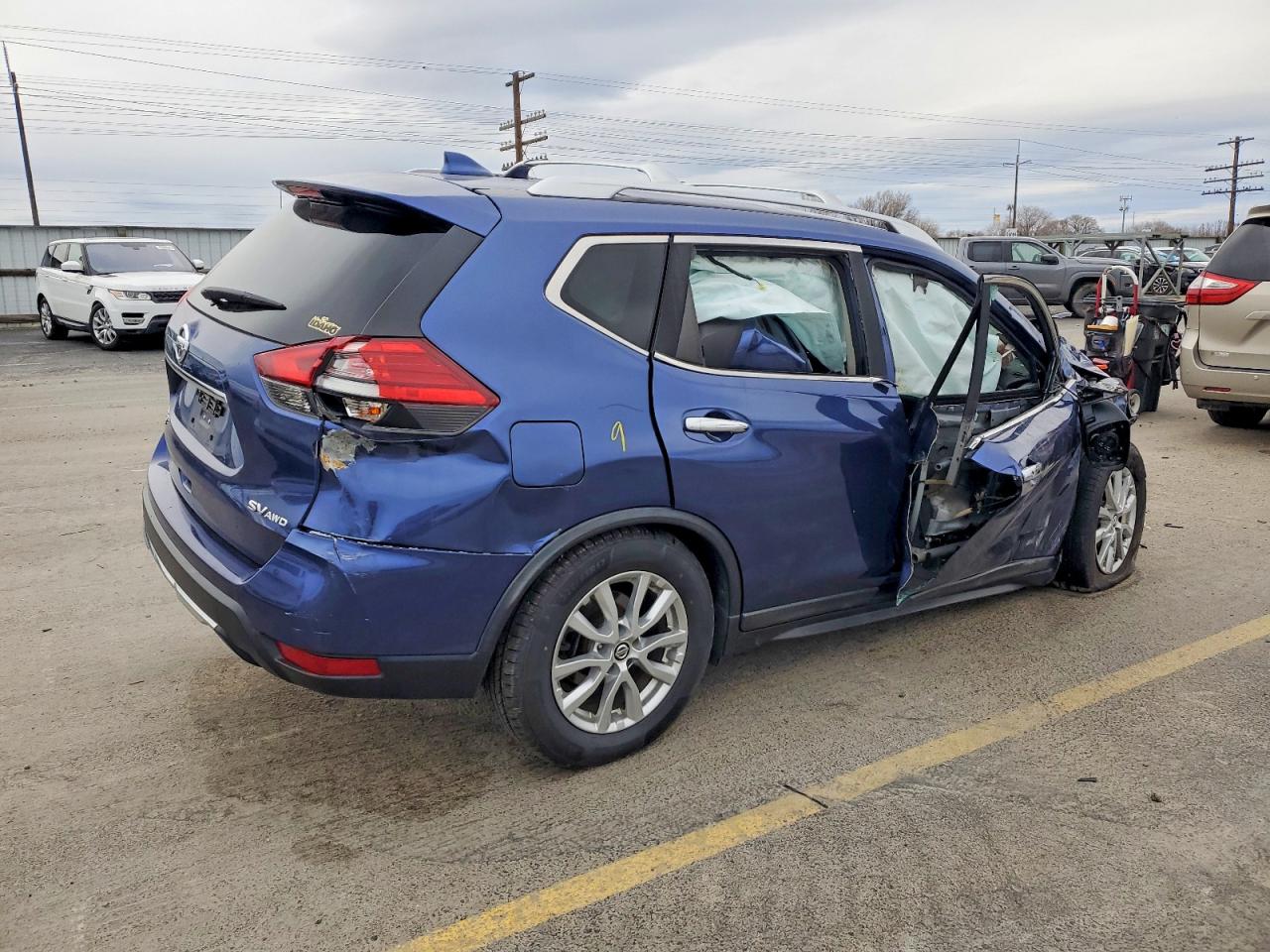 2017 NISSAN ROGUE S photo 3