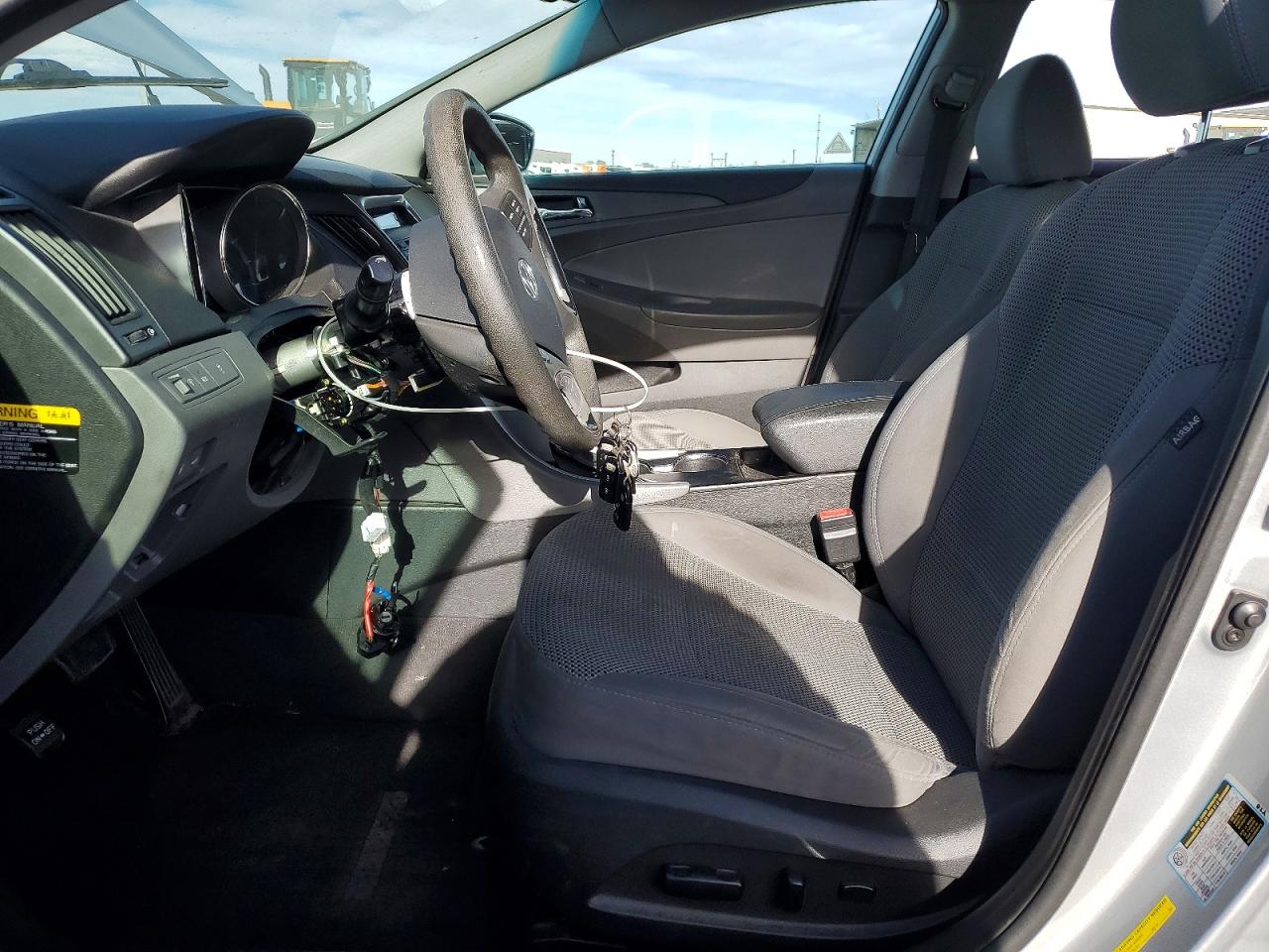 2012 HYUNDAI SONATA GLS photo 7