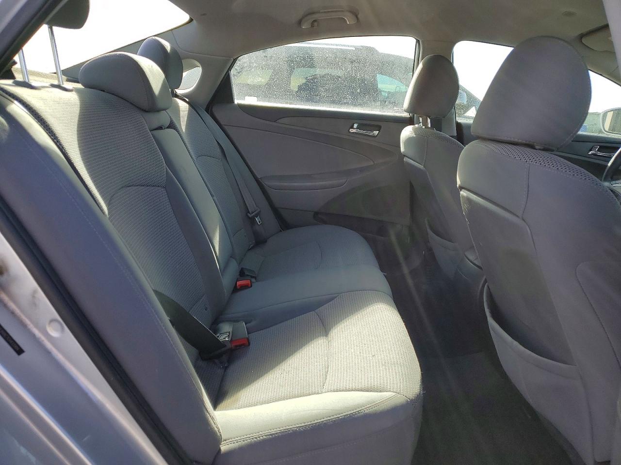 2012 HYUNDAI SONATA GLS photo 10