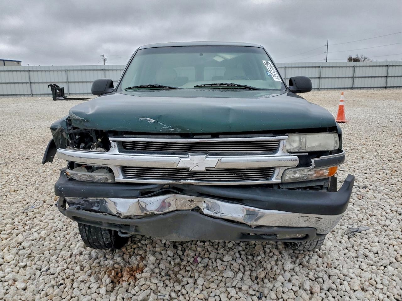 2001 CHEVROLET SUBURBAN C1500 photo 9