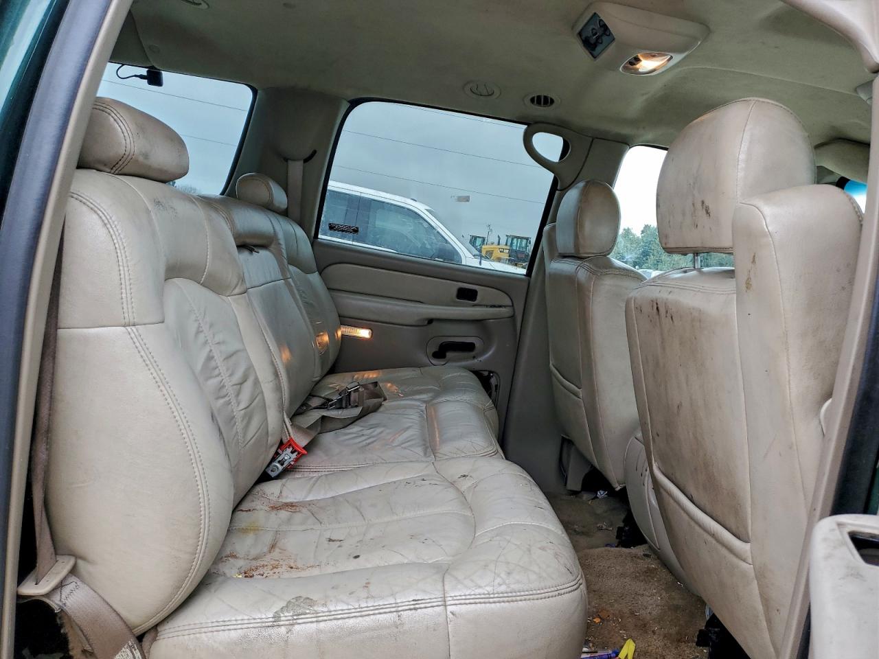 2001 CHEVROLET SUBURBAN C1500 photo 21