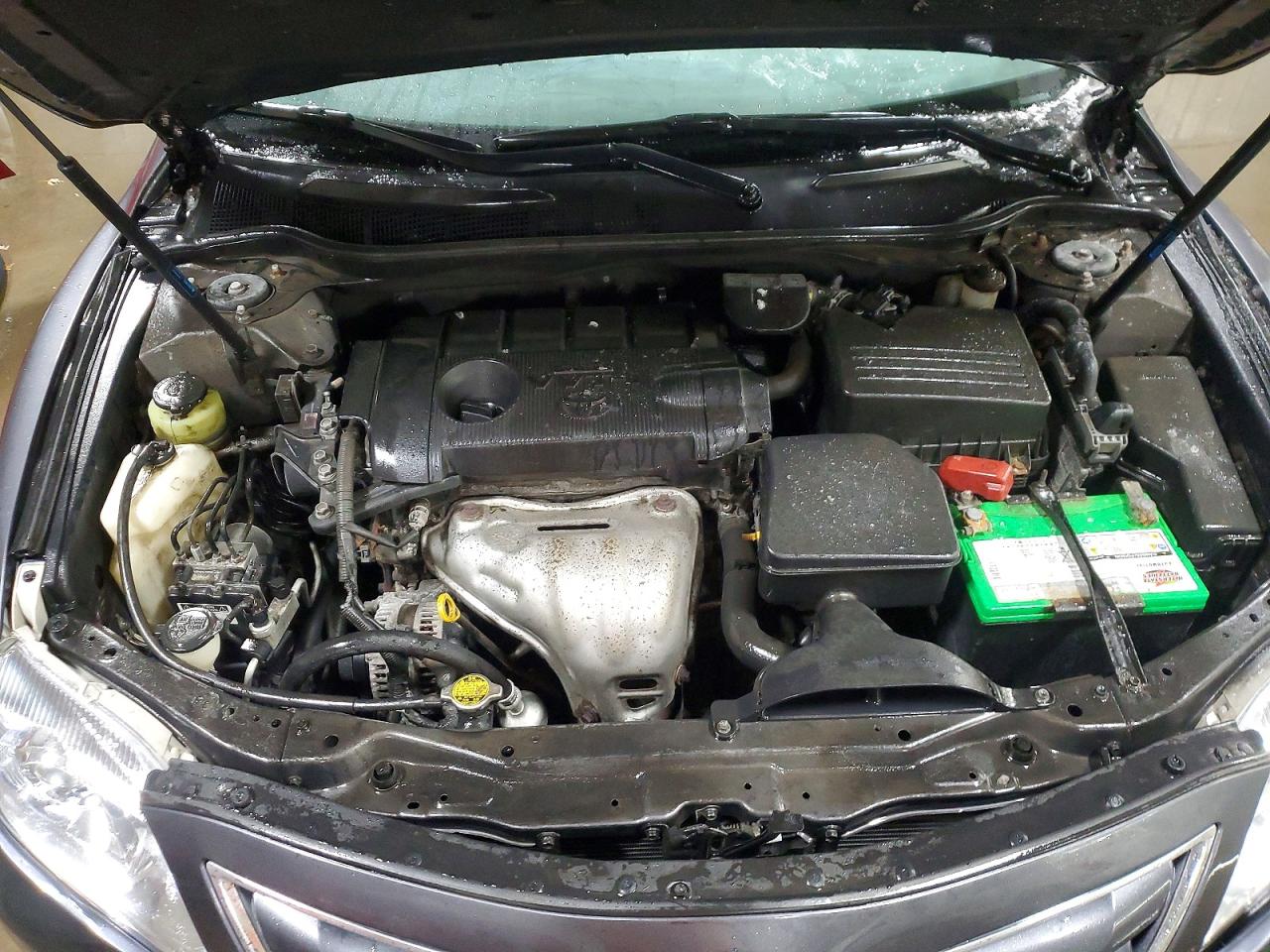 2011 TOYOTA CAMRY BASE photo 11