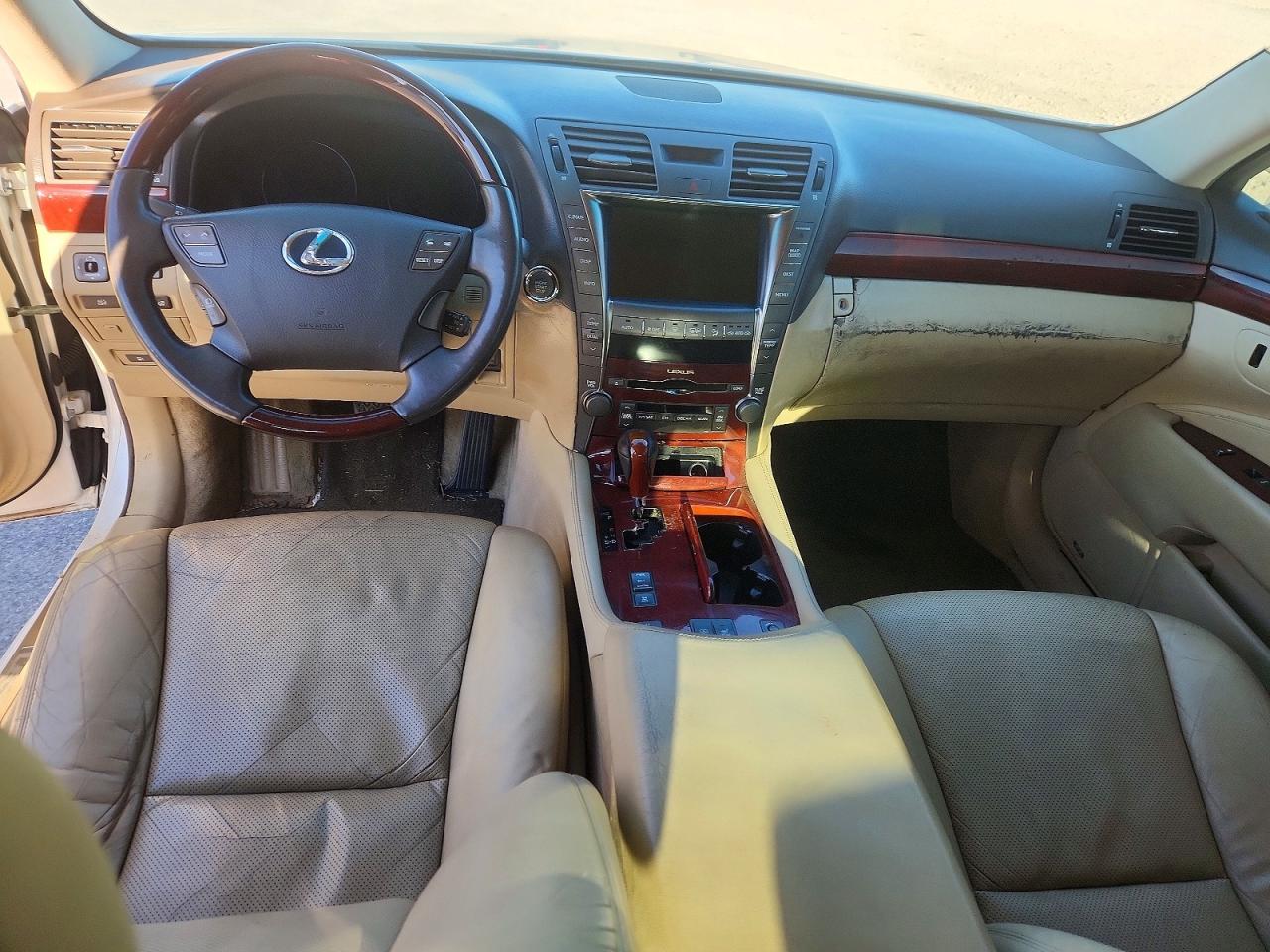 2009 LEXUS LS 460 photo 8