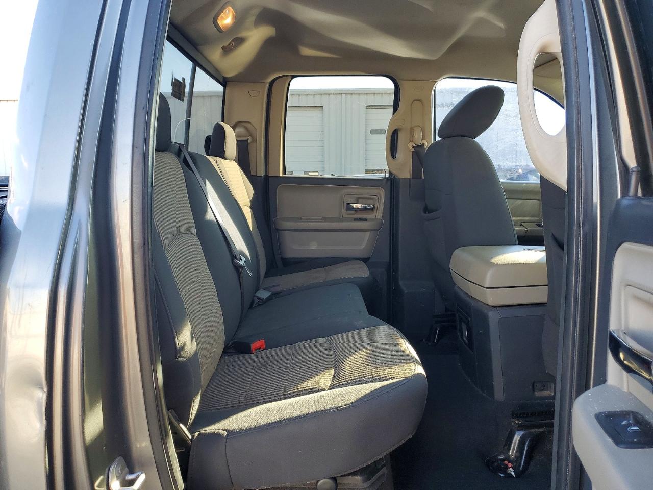 2010 DODGE RAM 1500 photo 10
