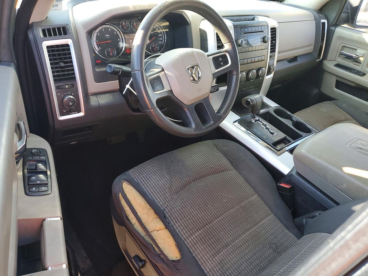 2010 DODGE RAM 1500 photo 8
