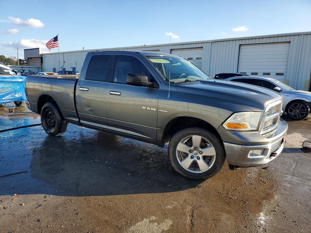 2010 DODGE RAM 1500 photo 4