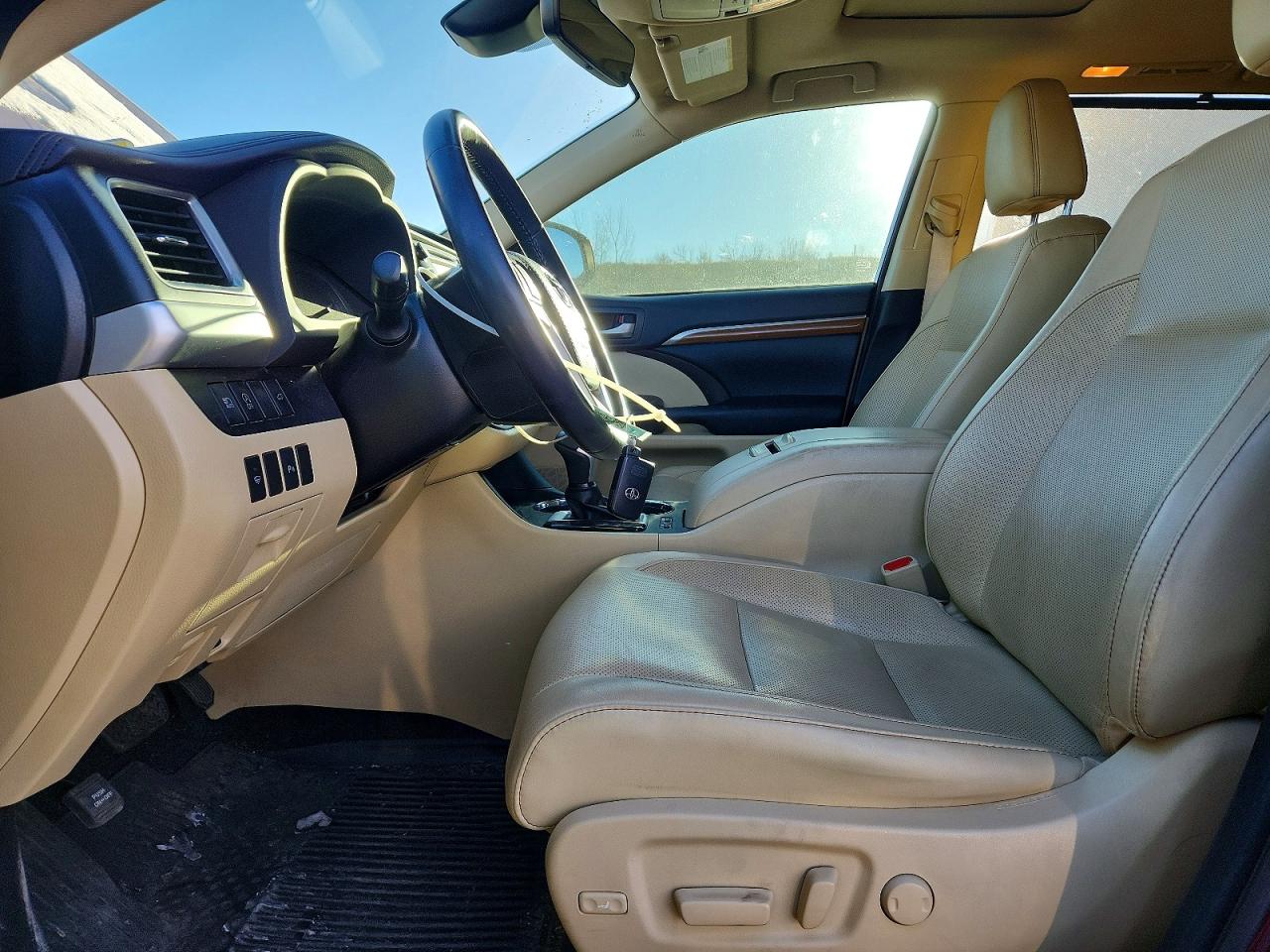 2018 TOYOTA HIGHLANDER LIMITED photo 7