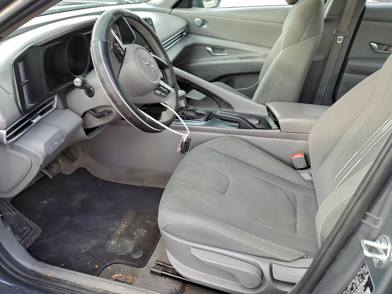 2023 HYUNDAI ELANTRA SEL photo 19