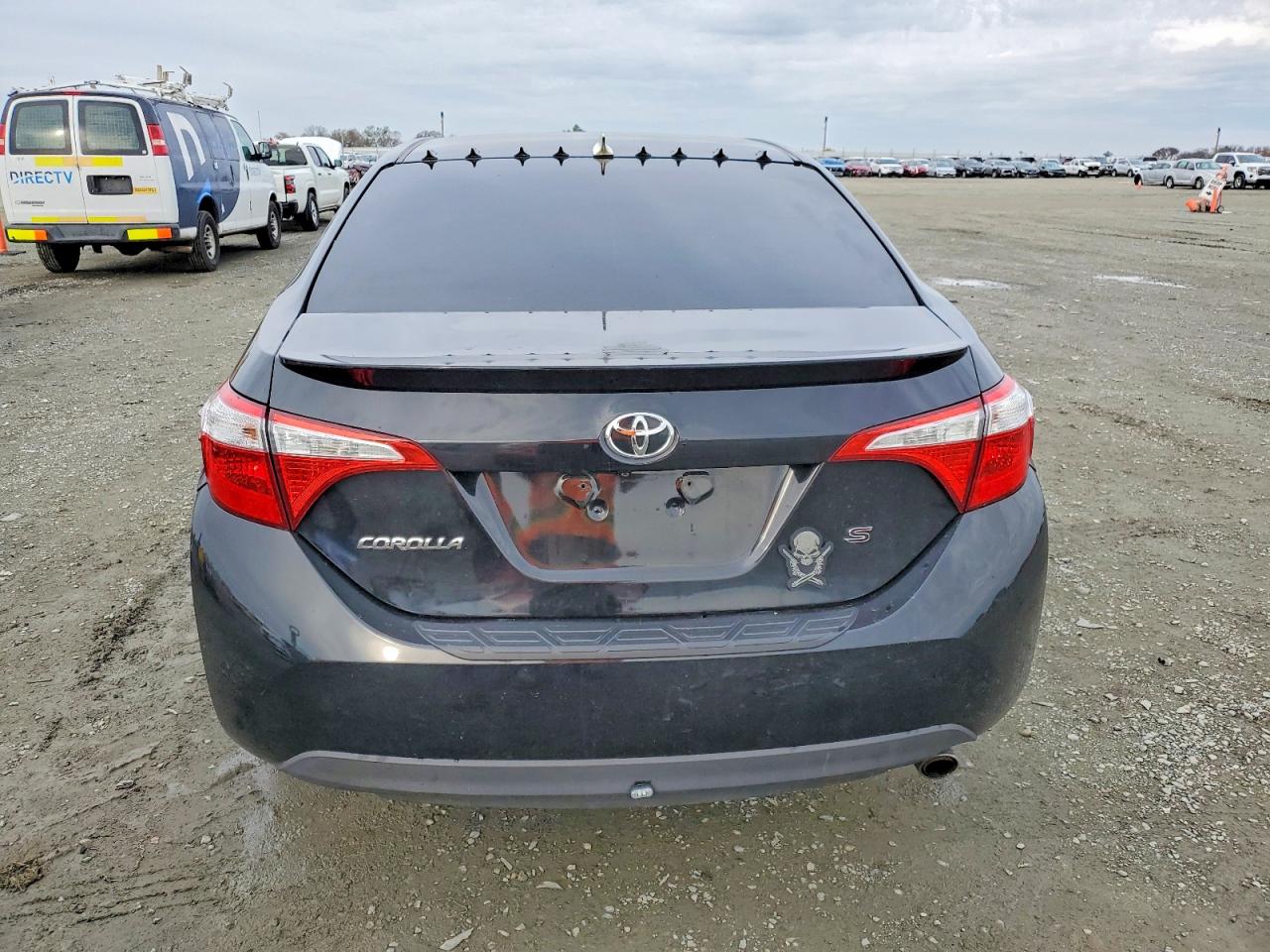 2014 TOYOTA COROLLA L photo 6