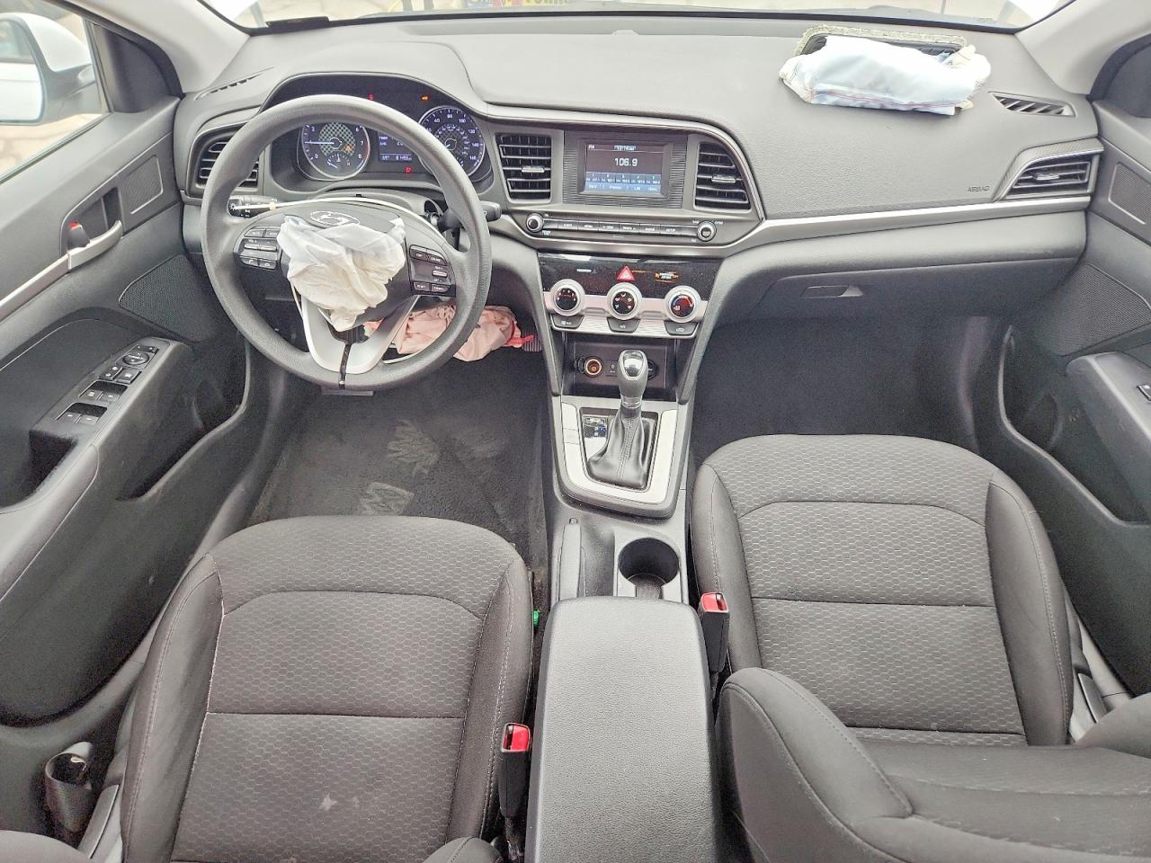 2019 HYUNDAI ELANTRA SE photo 8