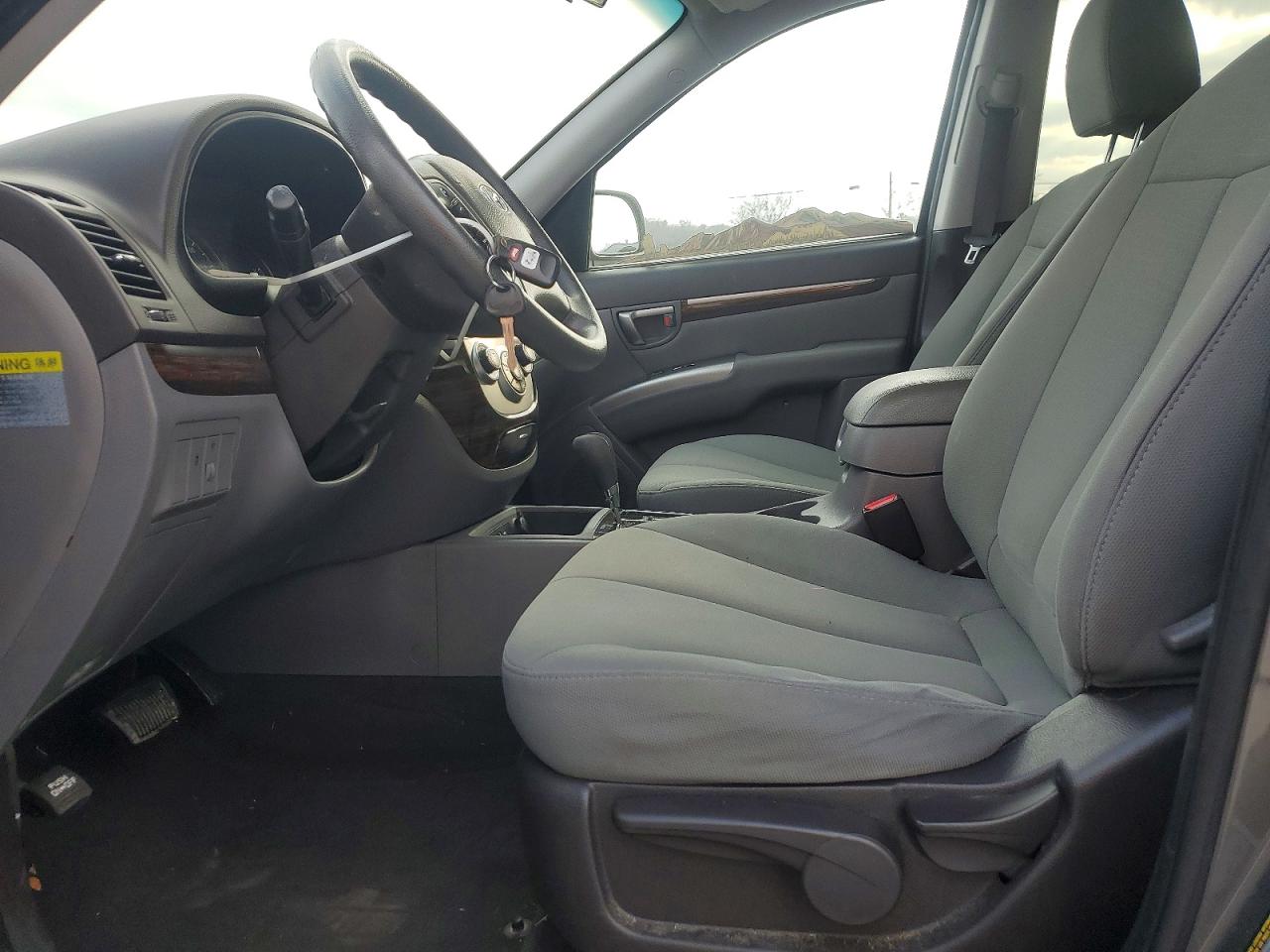 2010 HYUNDAI SANTA FE GLS photo 7