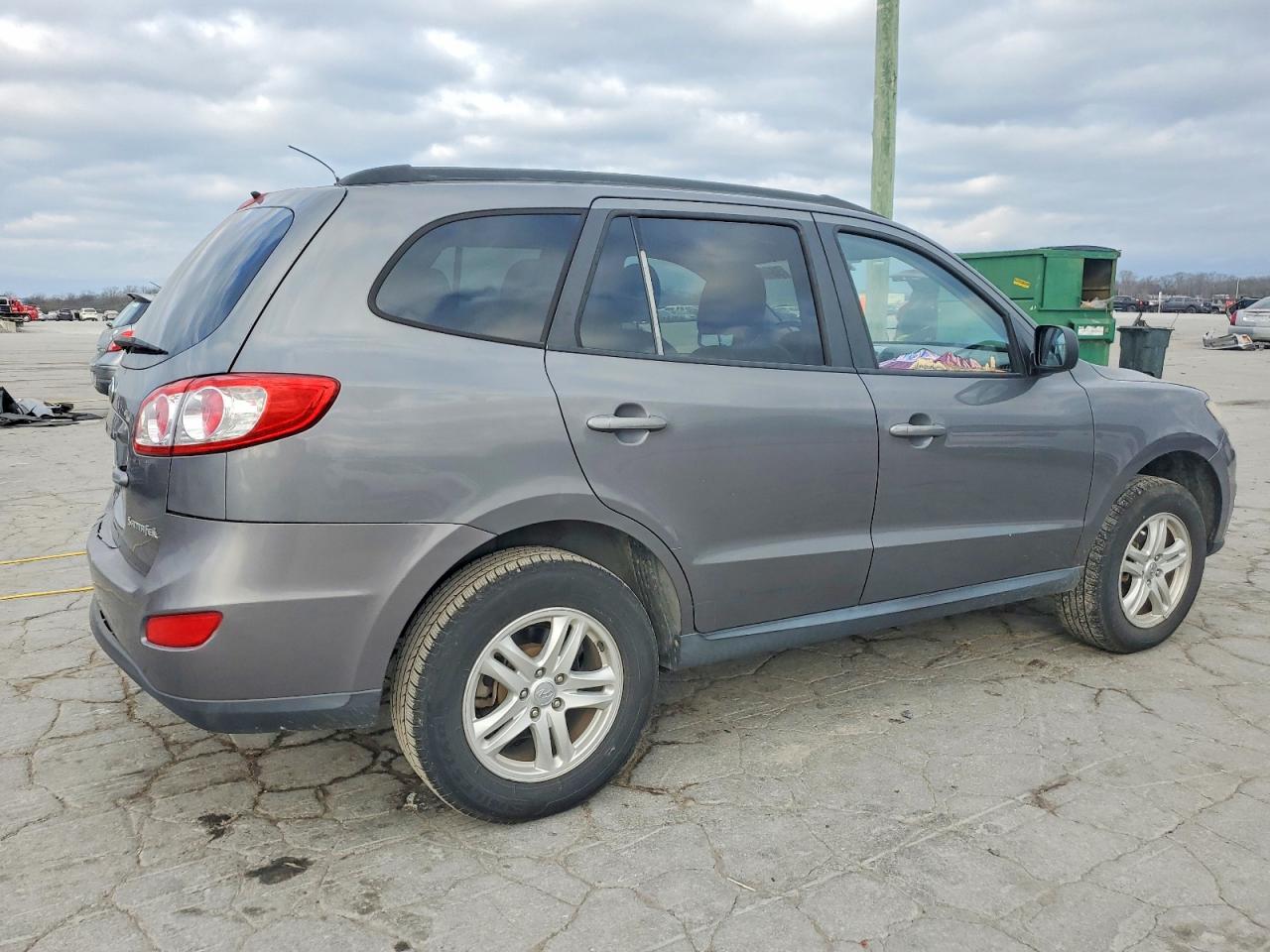 2010 HYUNDAI SANTA FE GLS photo 3