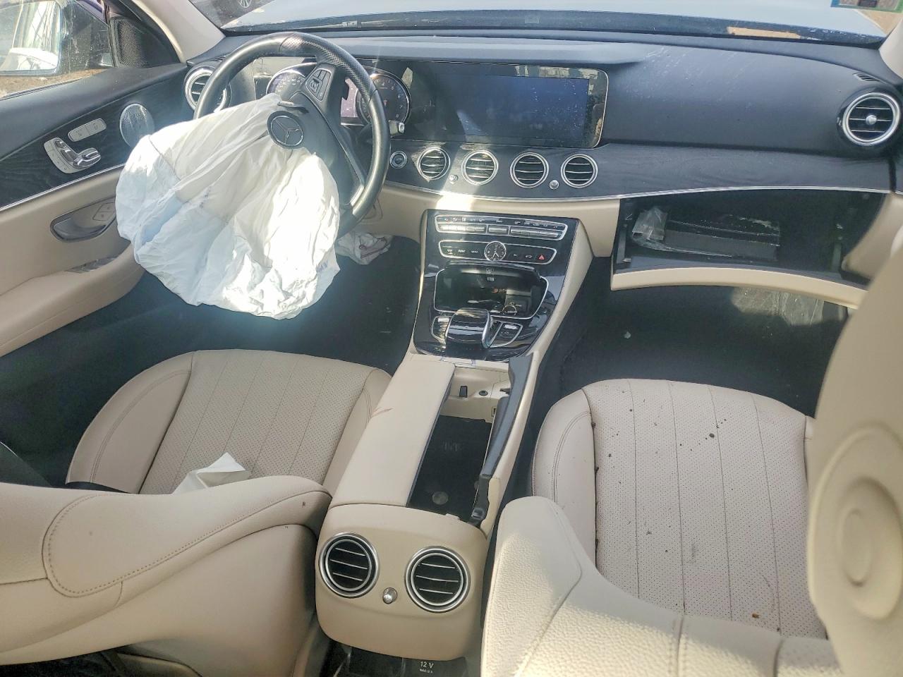 2017 MERCEDES-BENZ E 300 4MATIC photo 8