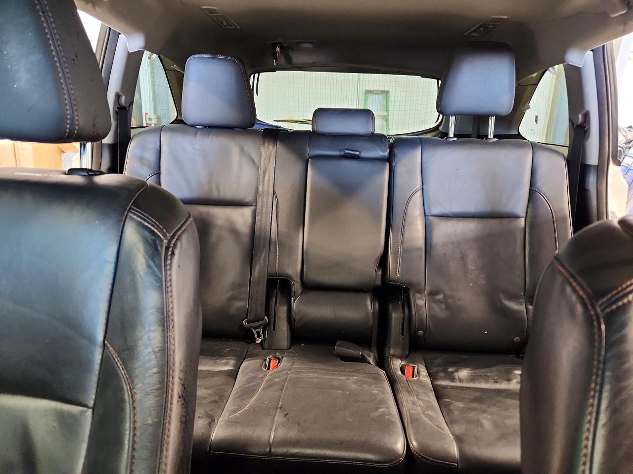 2016 TOYOTA HIGHLANDER XLE photo 10