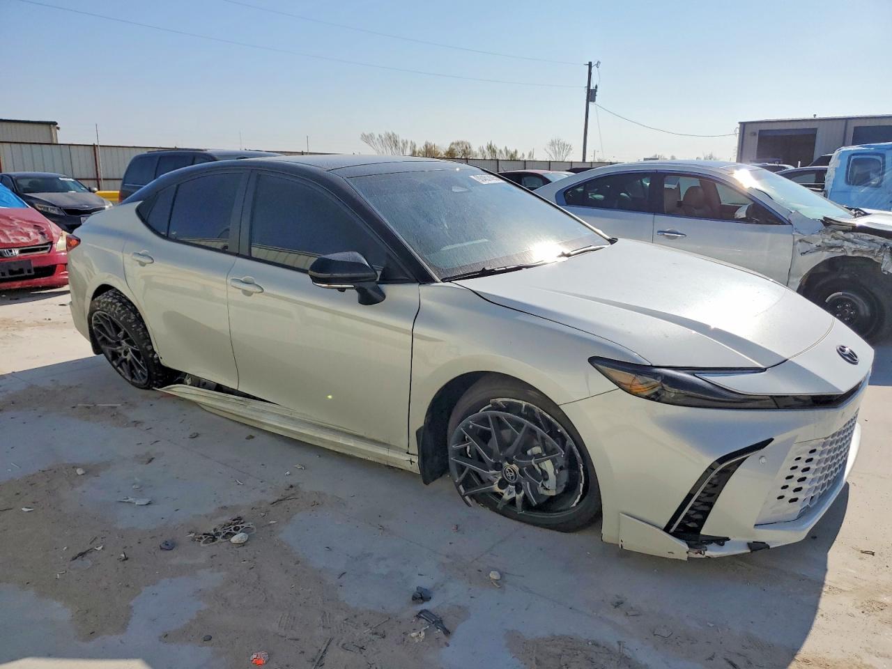 2025 TOYOTA CAMRY XSE photo 4