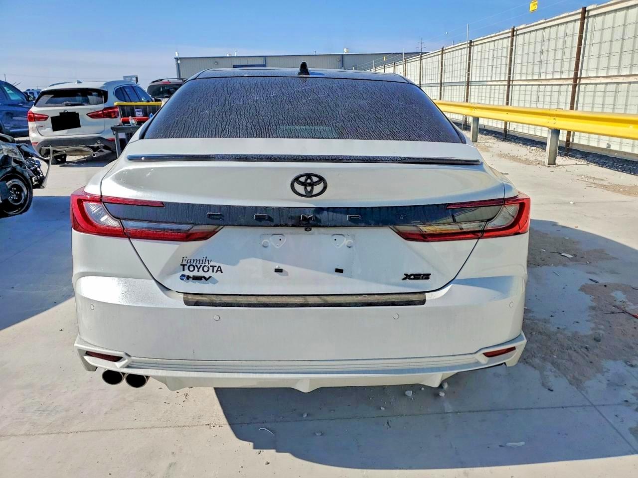 2025 TOYOTA CAMRY XSE photo 6