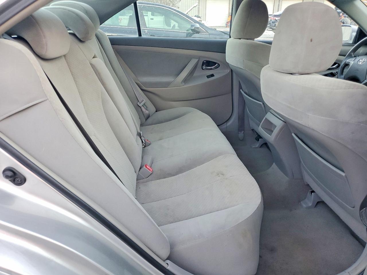 2009 TOYOTA CAMRY BASE photo 10