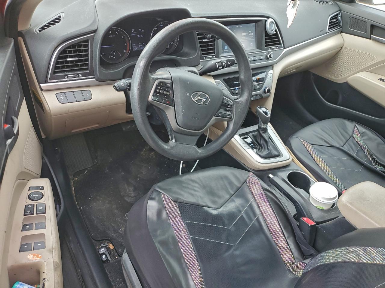2017 HYUNDAI ELANTRA SE photo 8