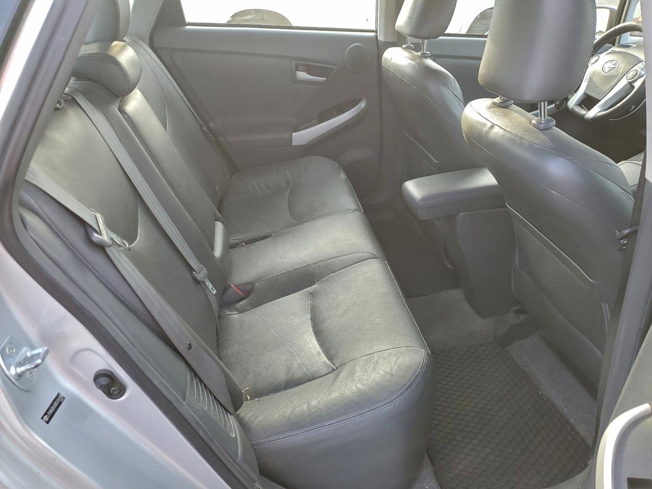 2011 TOYOTA PRIUS photo 10