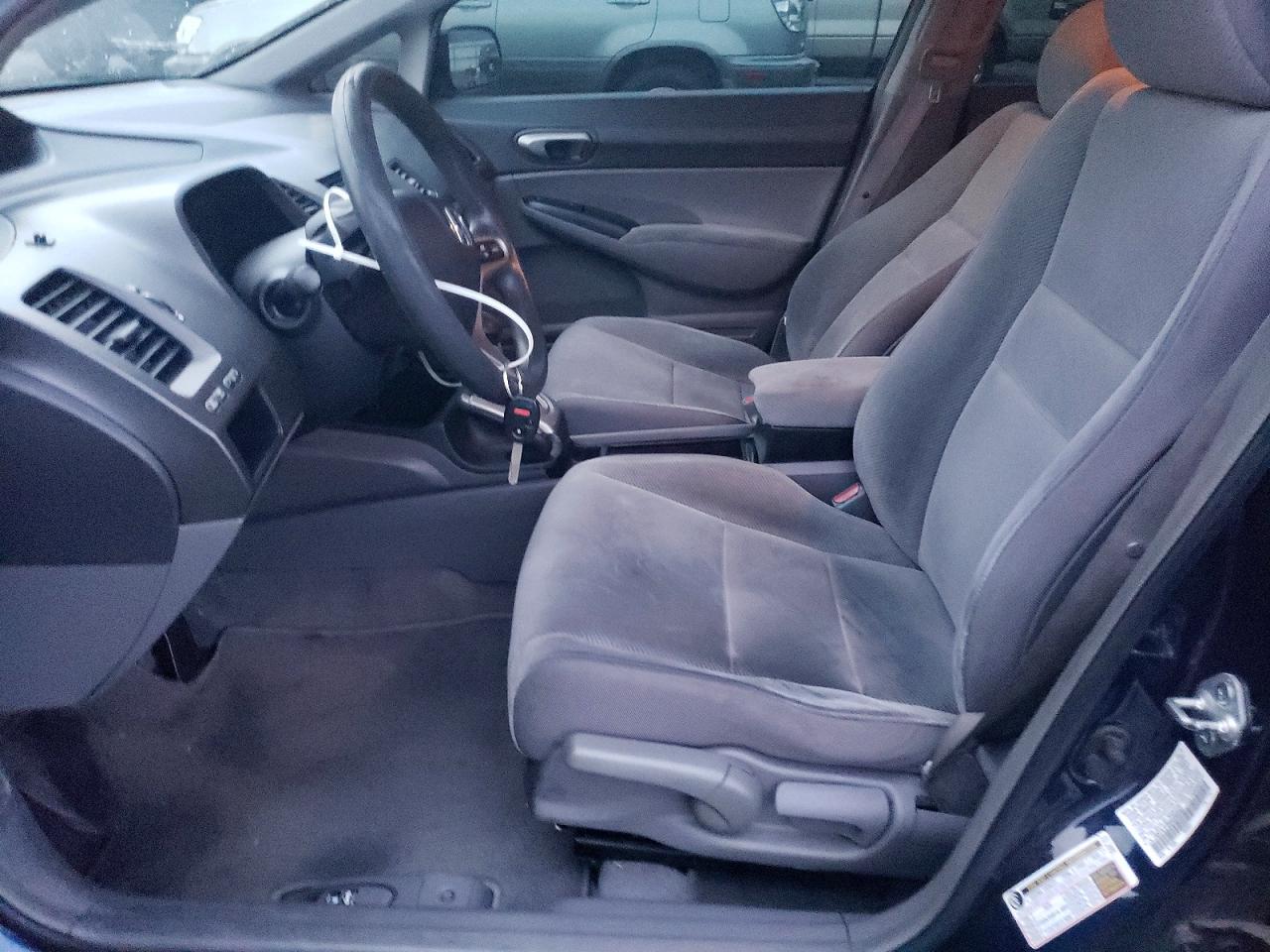 2010 HONDA CIVIC LX photo 7