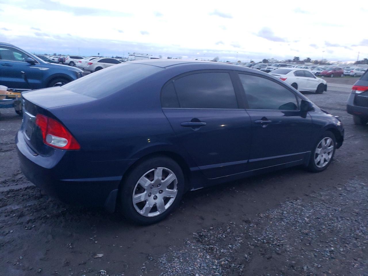 2010 HONDA CIVIC LX photo 3