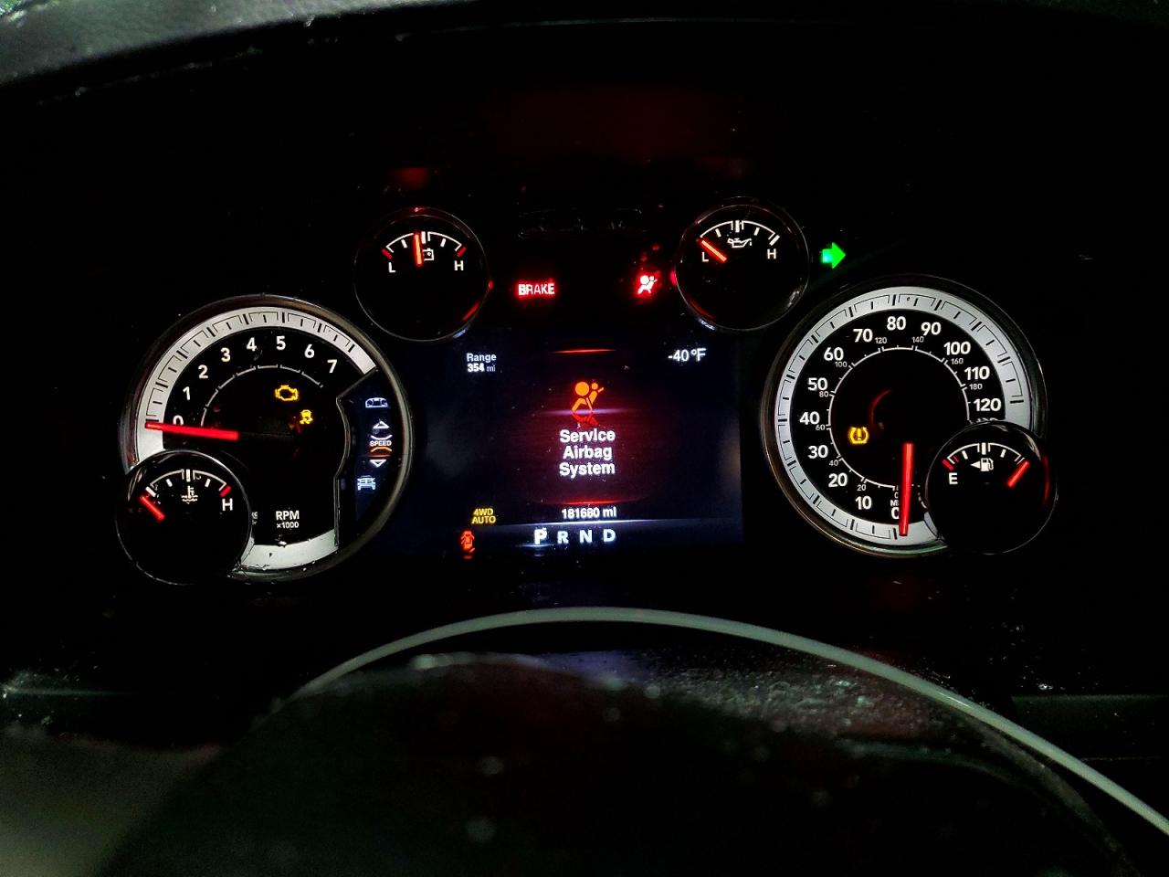 2016 RAM 1500 LARAMIE photo 9