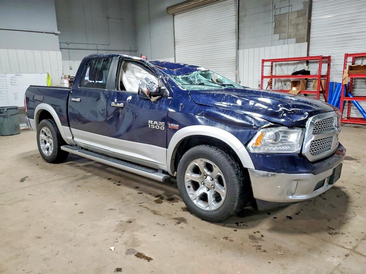 2016 RAM 1500 LARAMIE photo 4