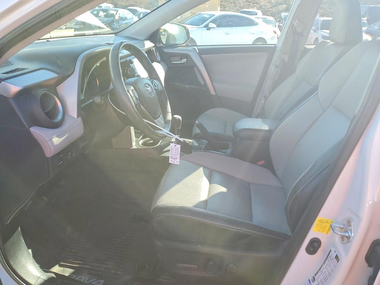 2017 TOYOTA RAV4 LIMITED photo 7
