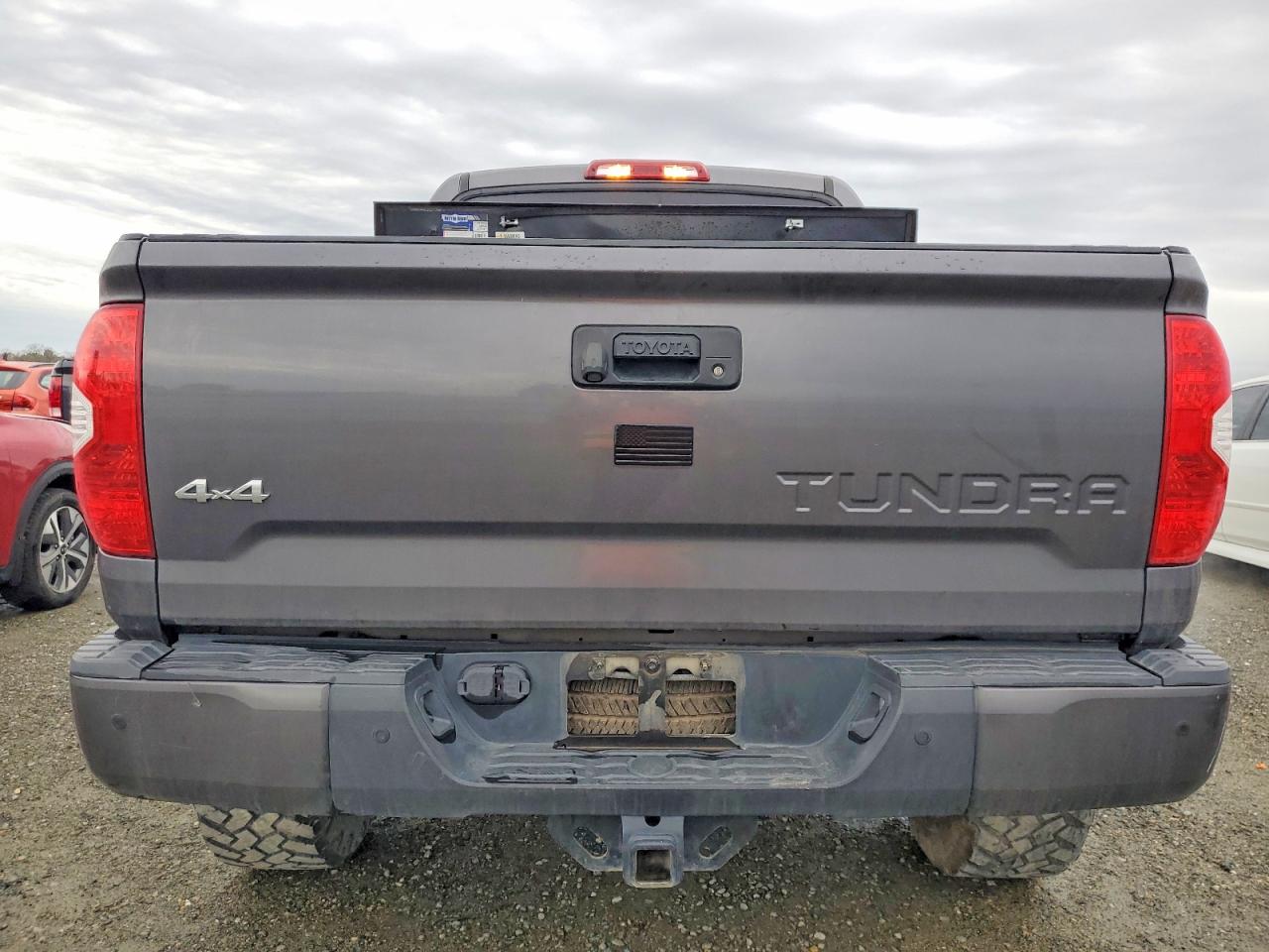 2018 TOYOTA TUNDRA CREWMAX SR5 photo 6