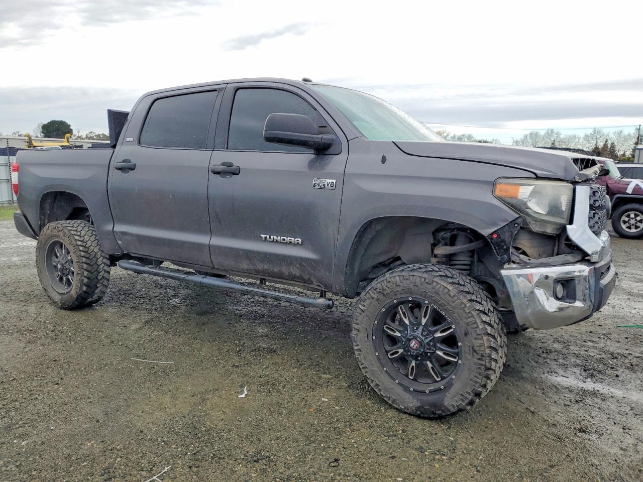 2018 TOYOTA TUNDRA CREWMAX SR5 photo 4