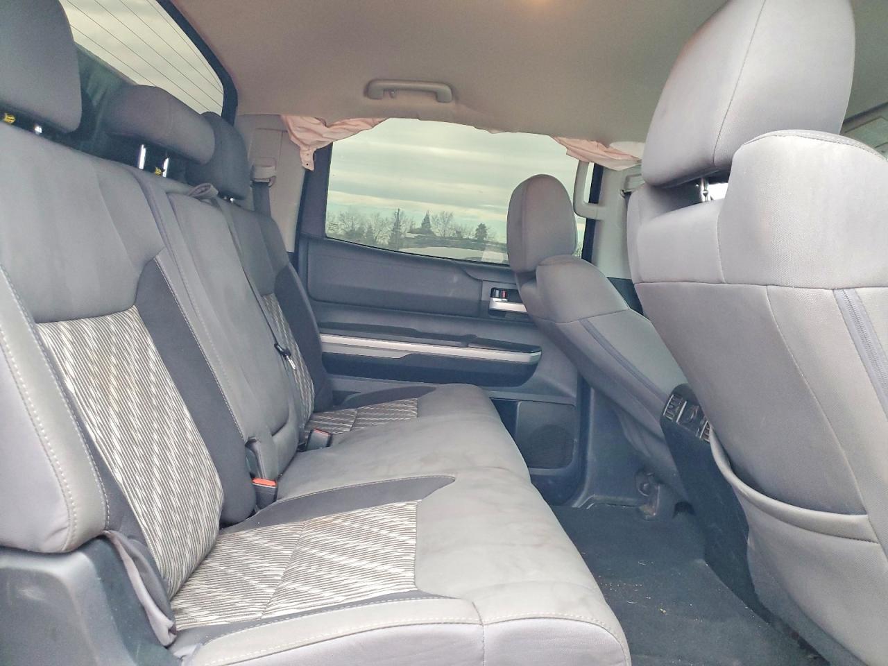 2018 TOYOTA TUNDRA CREWMAX SR5 photo 10