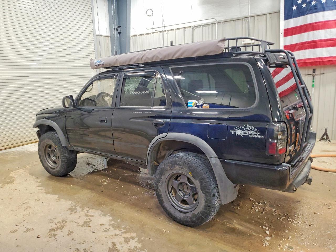 1998 TOYOTA 4RUNNER SR5 photo 2
