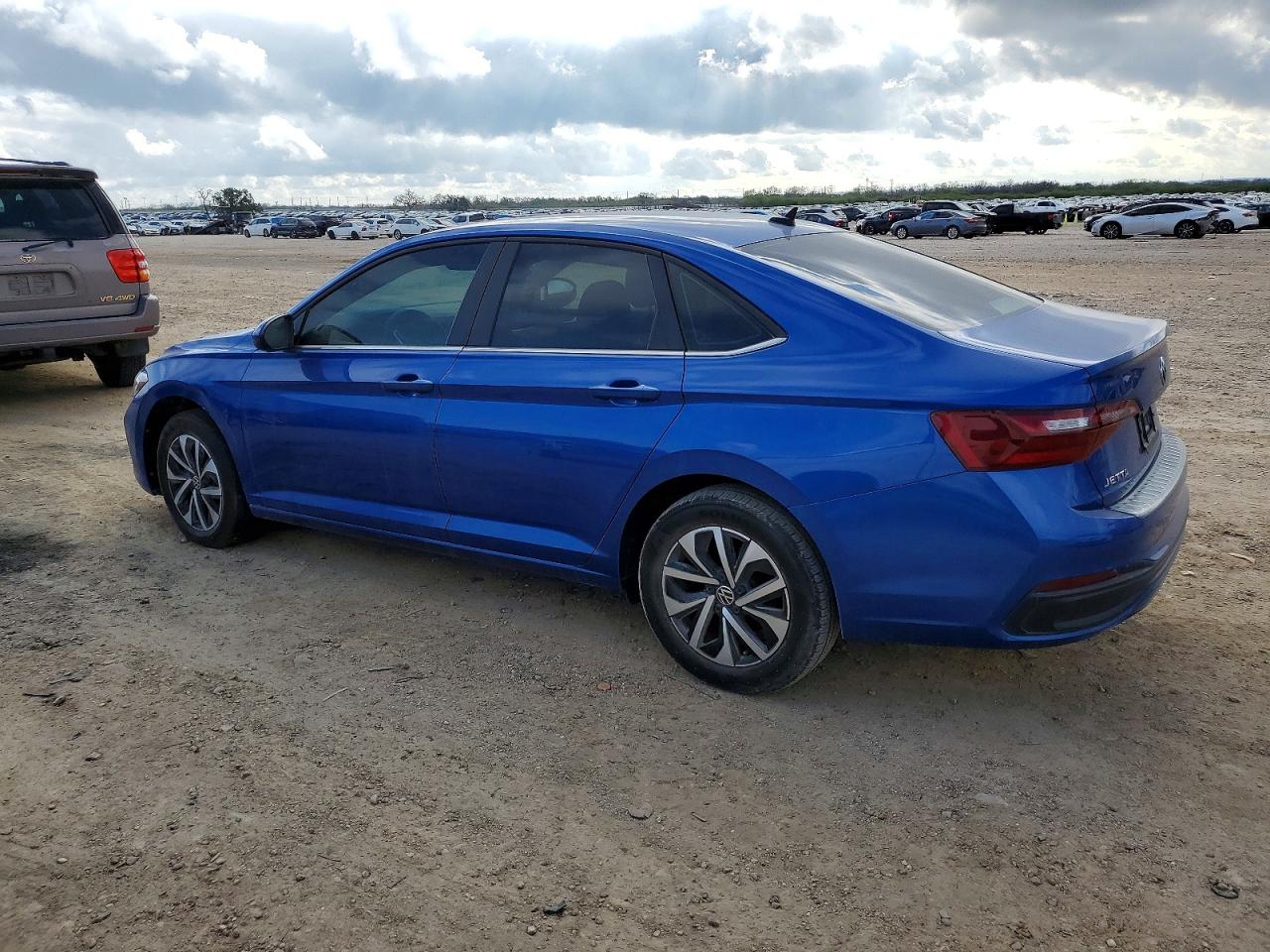 2023 VOLKSWAGEN JETTA S photo 3