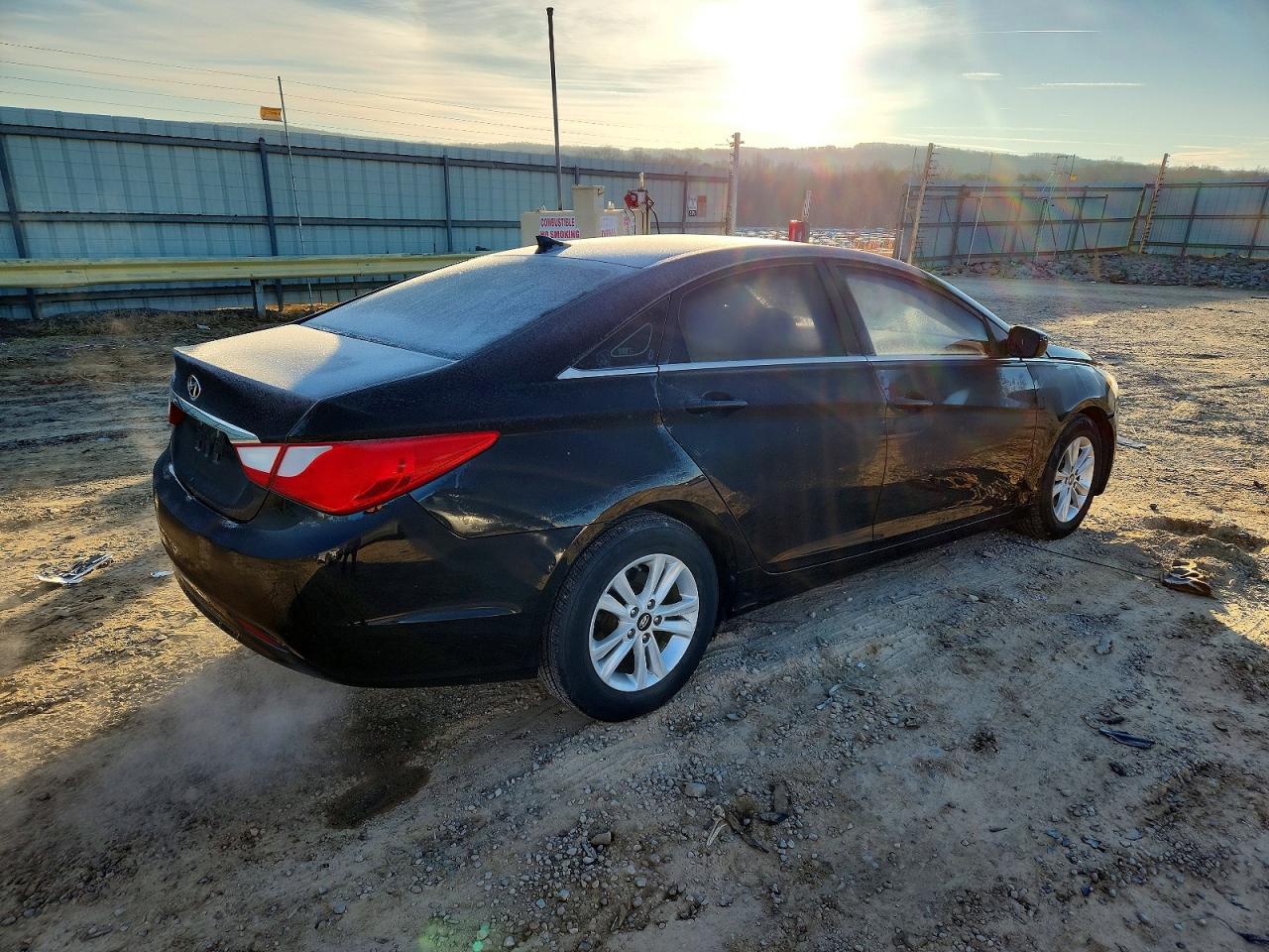 2013 HYUNDAI SONATA GLS photo 3