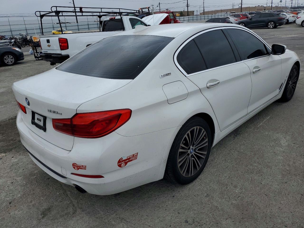 2018 BMW 530E photo 3