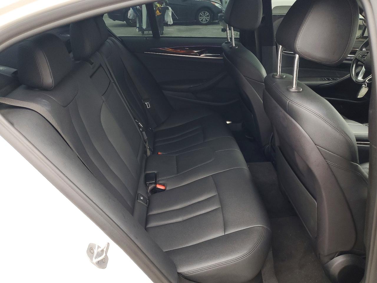 2018 BMW 530E photo 10