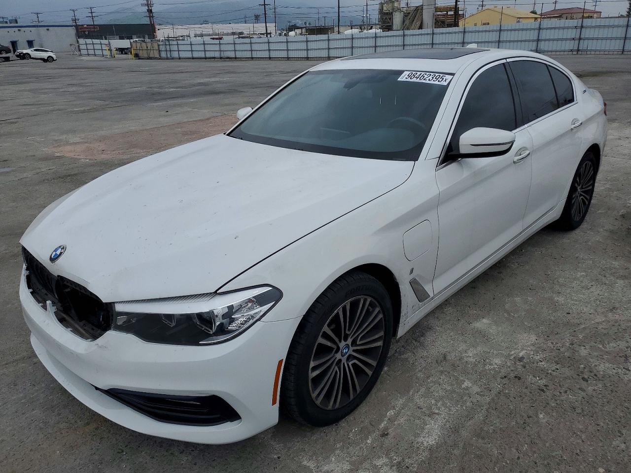 2018 BMW 530E