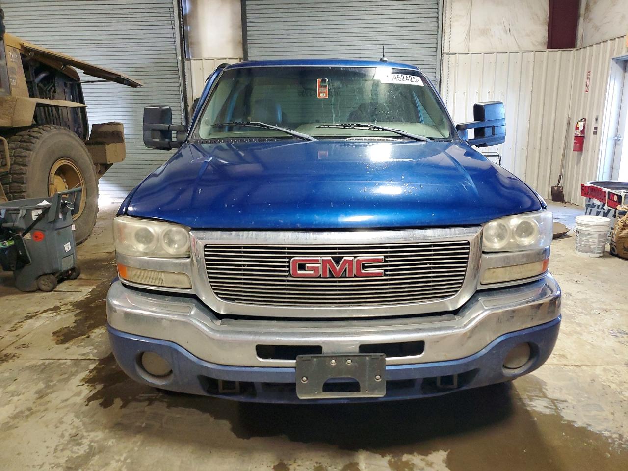 2003 GMC NEW SIERRA K2500 photo 5
