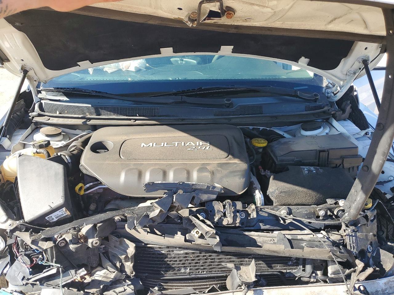 2015 CHRYSLER 200 LIMITED photo 31