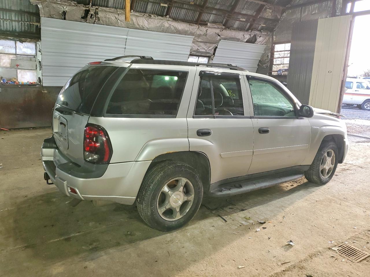 2007 CHEVROLET TRAILBLAZER LS photo 3