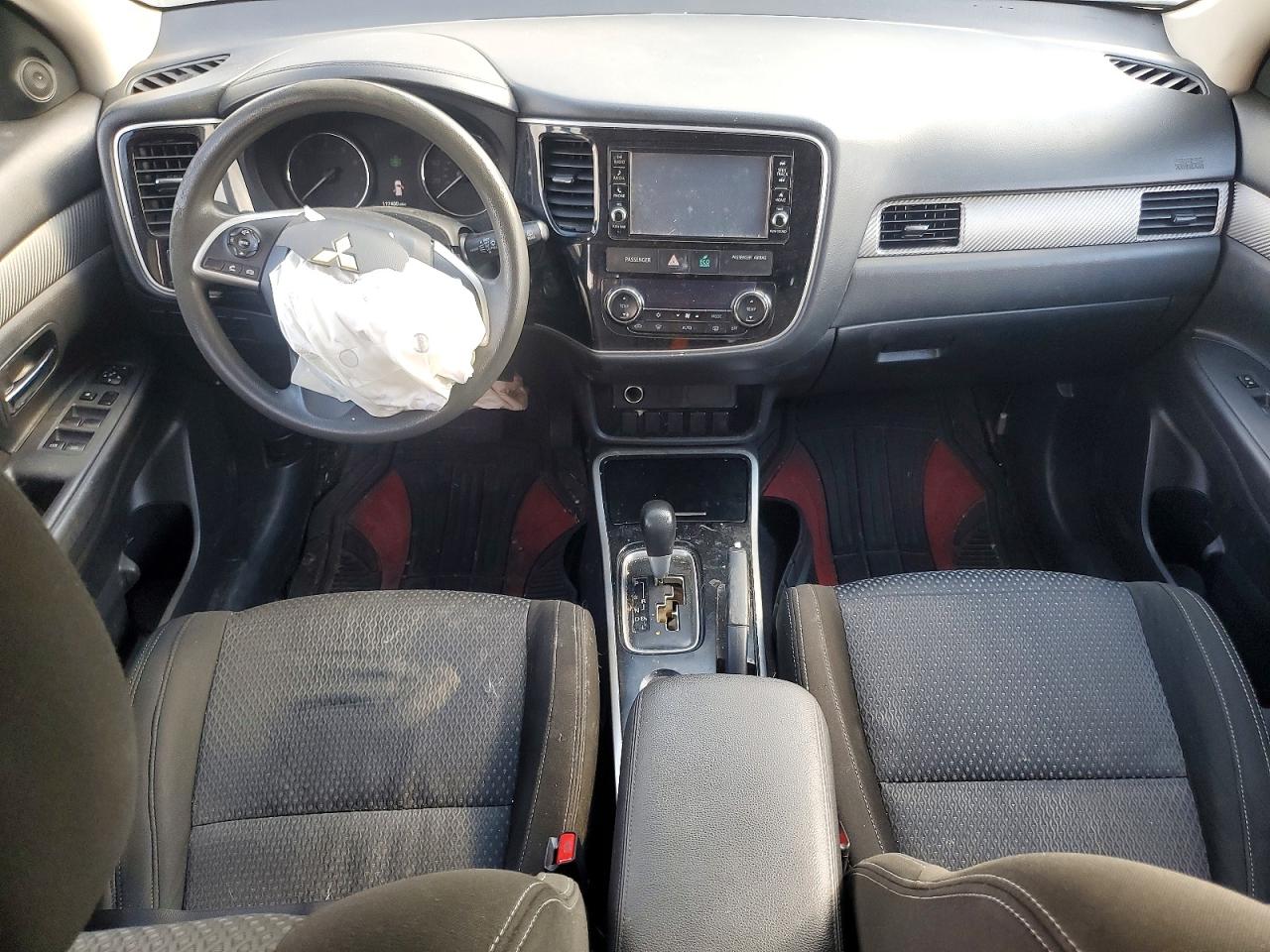 2018 MITSUBISHI OUTLANDER ES photo 8