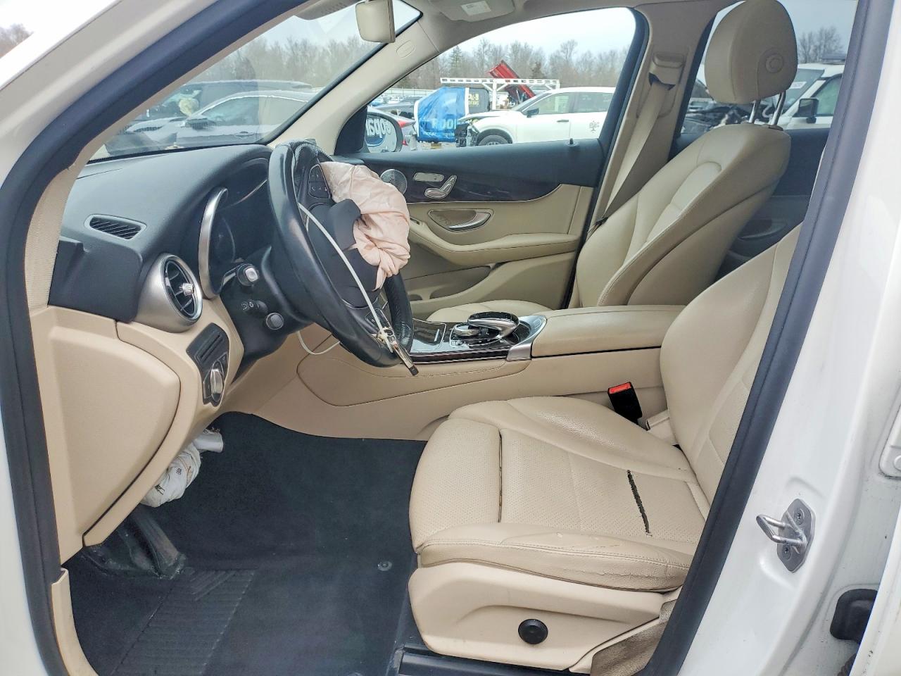 2017 MERCEDES-BENZ GLC 300 4MATIC photo 7