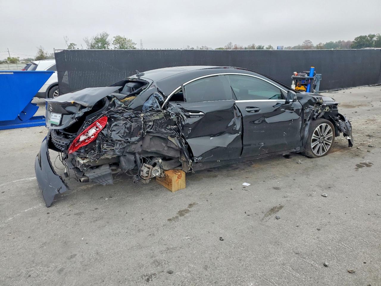 2018 MERCEDES-BENZ CLA 250 photo 3