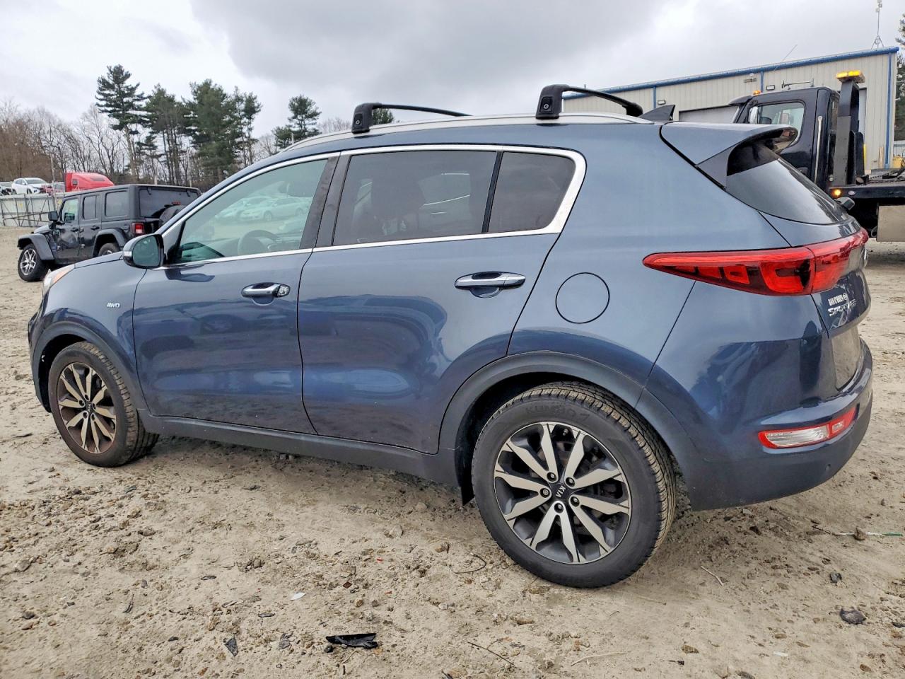 2017 KIA SPORTAGE EX photo 2
