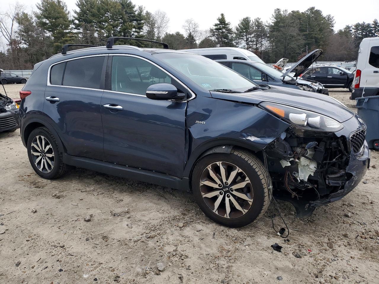 2017 KIA SPORTAGE EX photo 4